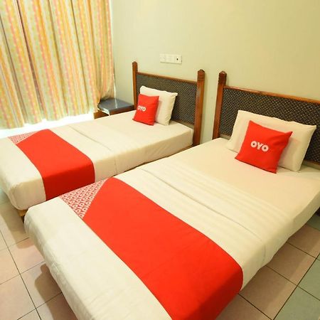 Oyo 89642 Highway Inn Mukah Dış mekan fotoğraf